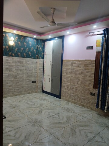 Room in 2 BHK Villa at RWA Apartments Sector 122, Sector 122 – for Rent