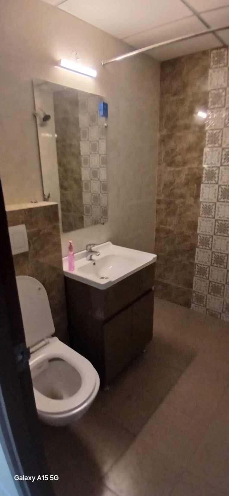 Bathroom, ska-divya-towers 3 Bedroom 1350 Sq.Ft. Apartment In Sector 16 Greater Noida Greater Noida 9083573