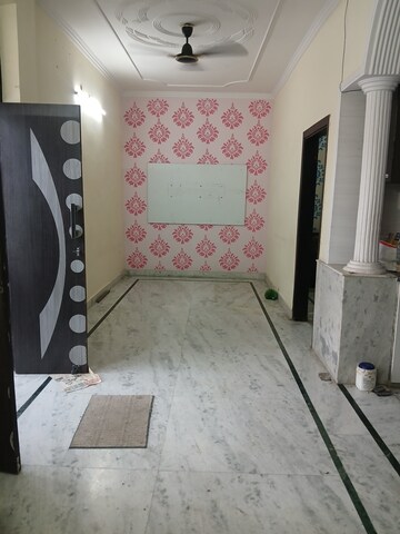 Room in 2 BHK Villa at RWA Apartments Sector 122, Sector 122 – for Rent