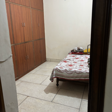 Bedroom in 2 BHK Builder Floor at Khirki Extension – for Rent