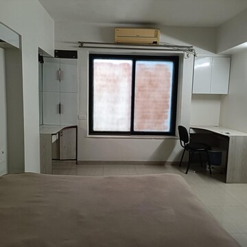Room in 1 BHK Apartment at Bhaskar CHS, Mandai – for Rent