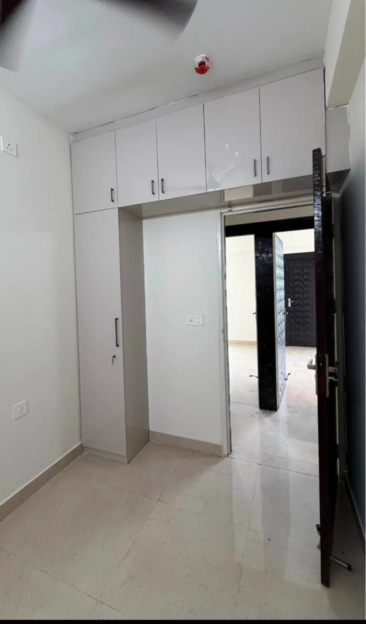 undefined, freedom fighters enclave 2 Bedroom 900 Sq.Ft. Builder Floor In Freedom Fighters Enclave Delhi 9083597