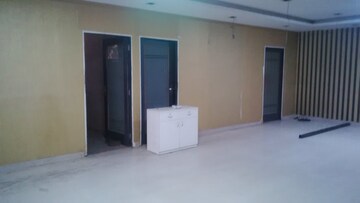 Room in  Office Space in IT/SEZ at Sector 67 – for Rent