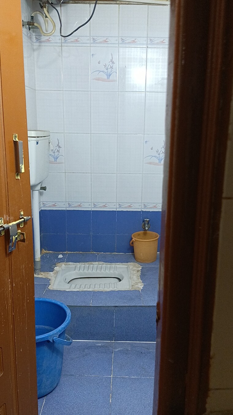 Bathroom, pragathi nagar 2 Bedroom 950 Sq.Ft. Apartment In Pragathi Nagar Hyderabad 9083601