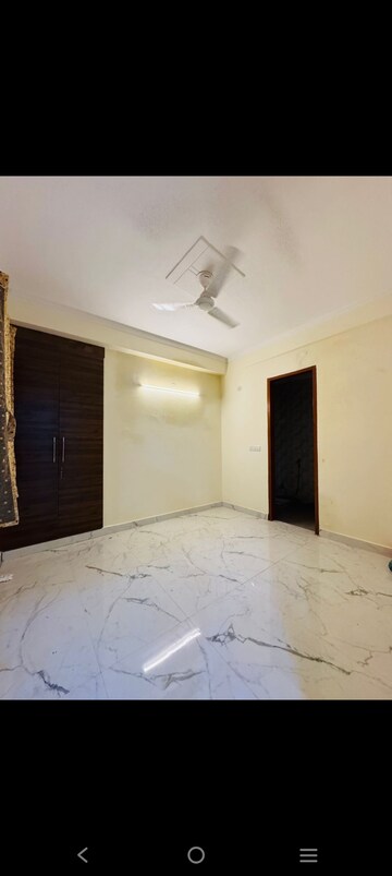 Room in 2 BHK Builder Floor at Saket – for Rent