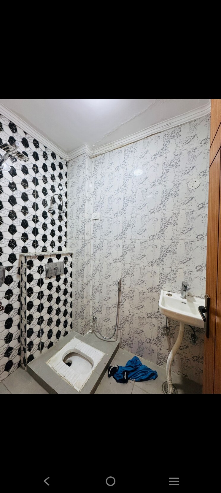 Bathroom, saket 2 Bedroom 950 Sq.Ft. Builder Floor In Saket Delhi 9083615