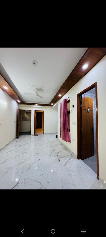 Room in 2 BHK Builder Floor at Saket – for Rent