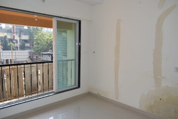 Room in 2 BHK Apartment at Omkara Unchai, Borivali West – for Sale