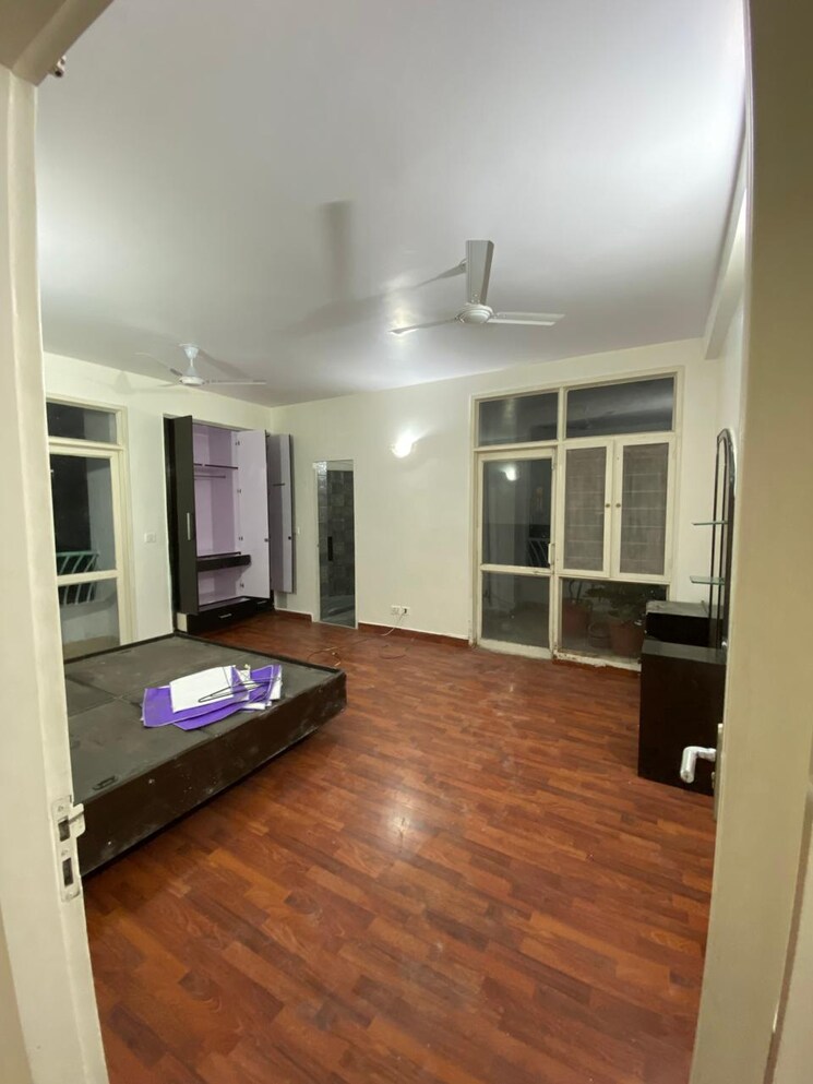 Room, eldeco-ananda 3.5 Bedroom 2300 Sq.Ft. Apartment In Sector 48 Noida 9083641