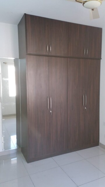 Furnished Amenities in 2 BHK Apartment at Prestige Royale Gardens, Gantiganahalli – for Rent