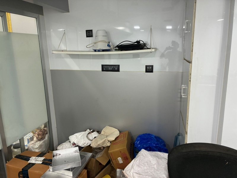 Office Space For Rent in Rustom Apartment