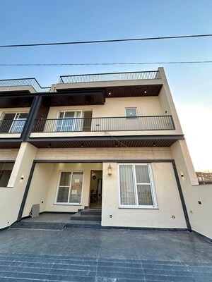 5 BHK Villa – Exterior View View at Sector 115 - for Sale