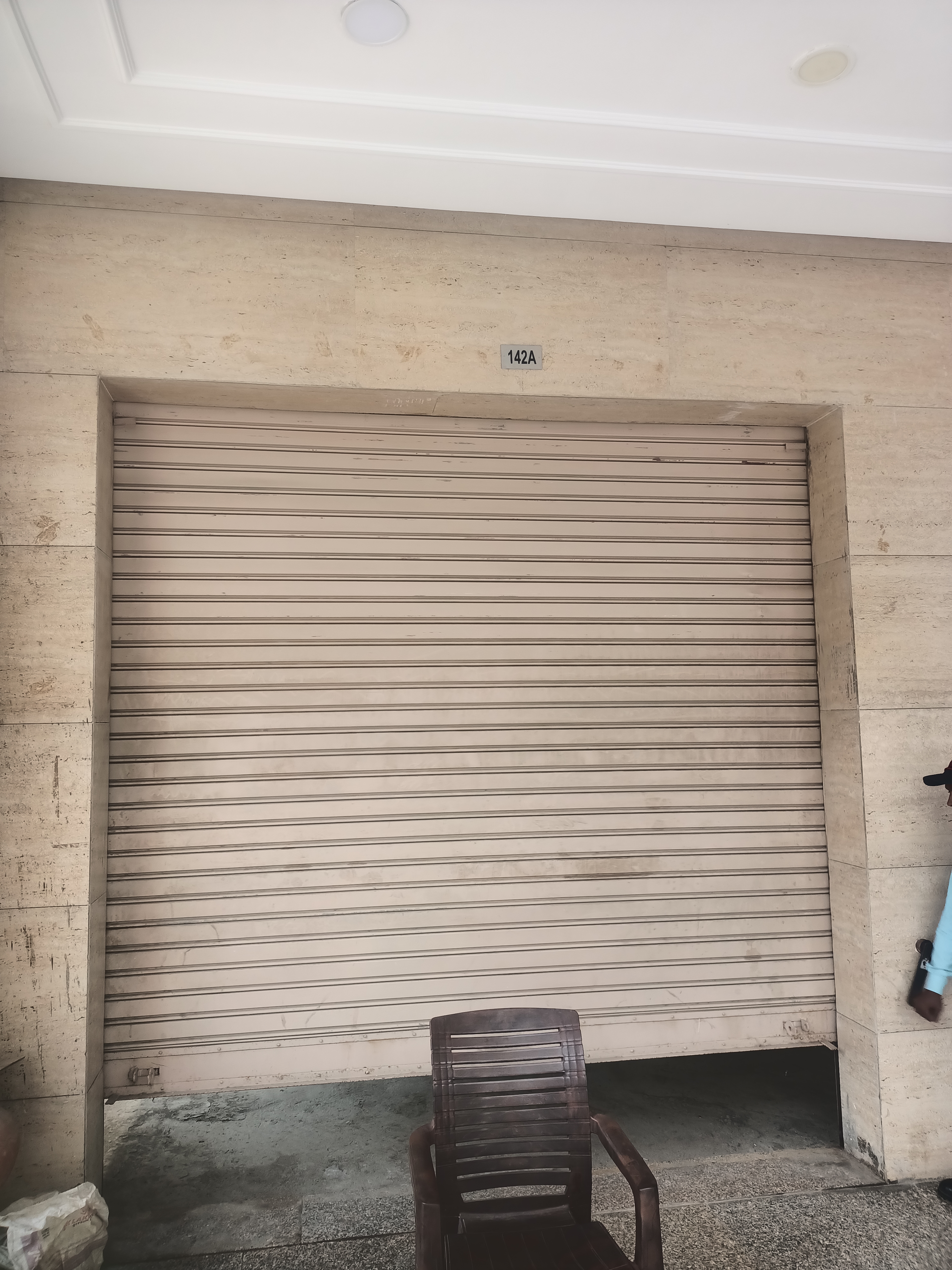 Showroom For Sale in Omaxe World Street