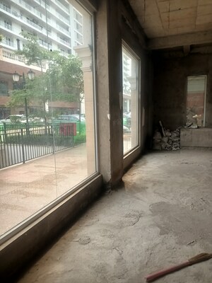   Showroom at Omaxe World Street, Sector 79 – for Sale