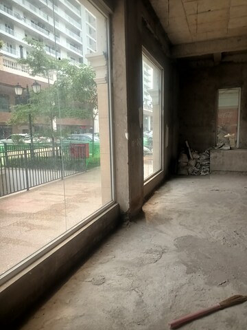   Showroom at Omaxe World Street, Sector 79 – for Sale