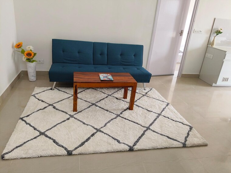 Living Room, suncity-avenue-76 2 Bedroom 735 Sq.Ft. Apartment In Sector 76 Gurgaon 9083651