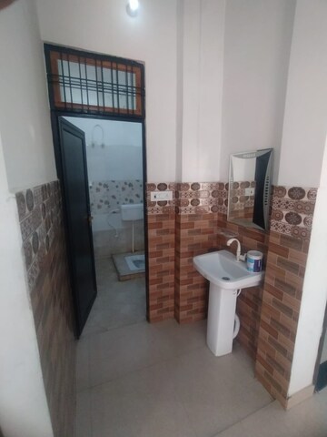Bathroom in 3 BHK Independent House at Ansal Sushant Golf city, Sushant Golf City – for Rent