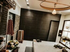 Bedroom in 2 BHK Apartment at Bhandup East – for Sale