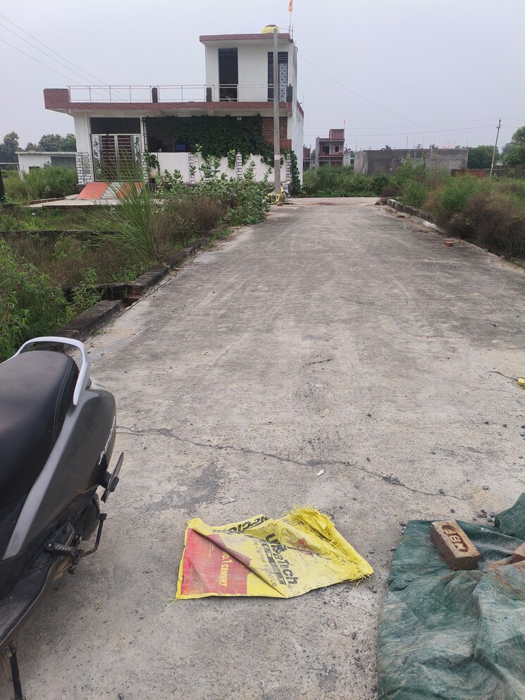 Exterior View, sector 20 yamuna expressway  100 Sq.Yd. Plot In Sector 20 Yamuna Expressway Greater Noida 9083687