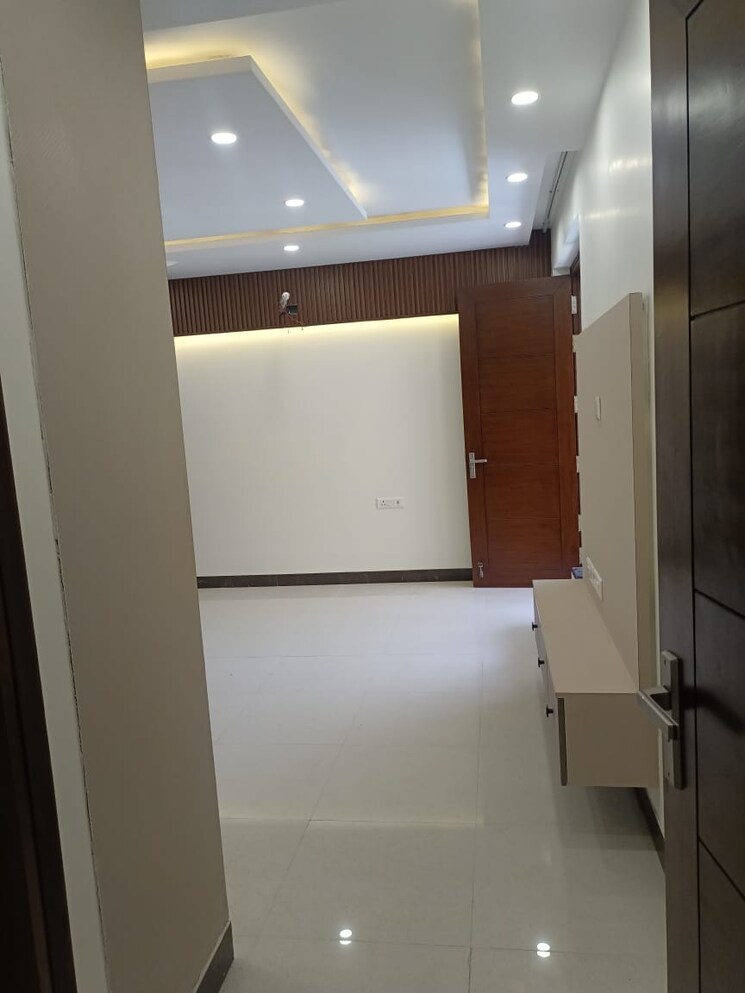 Master Bedroom, sector 19 dwarka 3 Bedroom 2000 Sq.Ft. Apartment In Sector 19 Dwarka Delhi 9083715