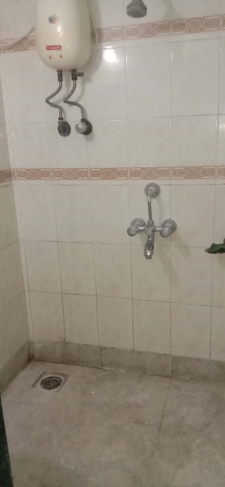 Bathroom, kshitij-chs 1 Bedroom 575 Sq.Ft. Apartment In Goregaon East Mumbai 9083826