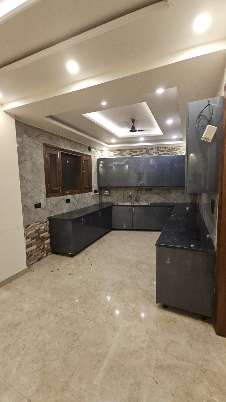 Kitchen, rwa-apartments-sector-45 3 Bedroom 250 Sq.Mt. Independent House In Sector 45 Noida 9083821