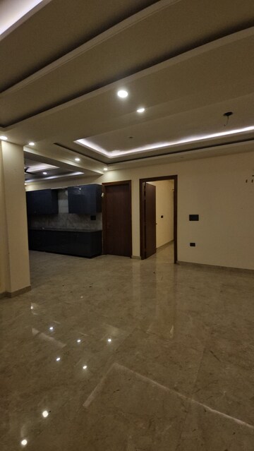 Room in 3 BHK Independent House at RWA Apartments Sector 45, Sector 45 – for Rent
