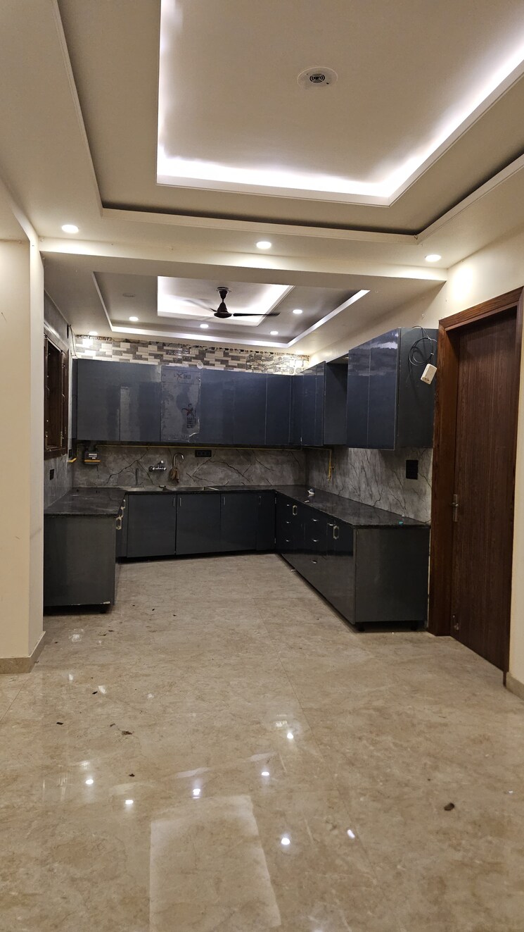 Kitchen, rwa-apartments-sector-45 3 Bedroom 250 Sq.Mt. Independent House In Sector 45 Noida 9083821