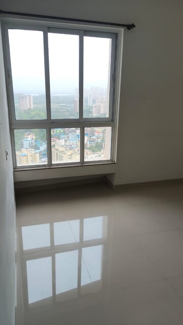 Room in 1 BHK Apartment at Kavya Residency Thane, Ghodbunder Road – for Rent
