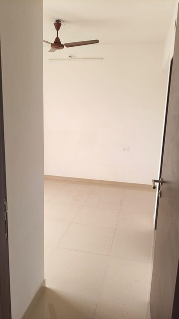 Room in 1 BHK Apartment at Kavya Residency Thane, Ghodbunder Road – for Rent