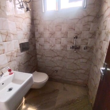 Bathroom in 2 BHK Builder Floor at Rohini Sector 24 – for Rent