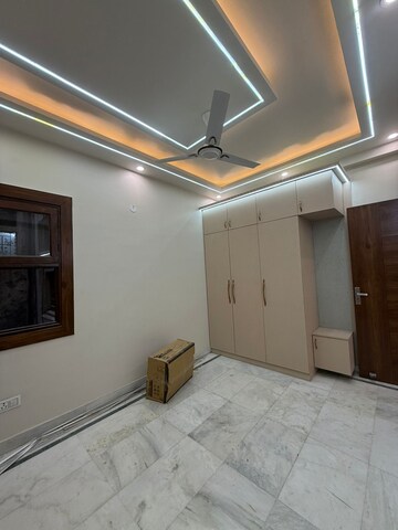 Room in 2 BHK Apartment at M&M Eastend Apartments, Indrapuram – for Sale
