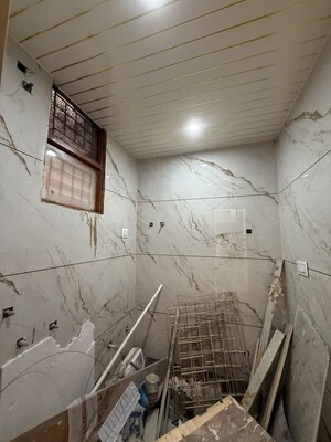 Bathroom in 2 BHK Apartment at M&M Eastend Apartments, Indrapuram – for Sale