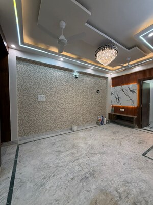 Room in 2 BHK Apartment at M&M Eastend Apartments, Indrapuram – for Sale