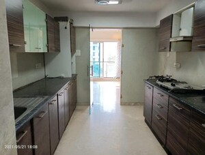 Building Lobby in 4 BHK Apartment at L Nagpal Bhagwanti Heights, Khar West – for Sale