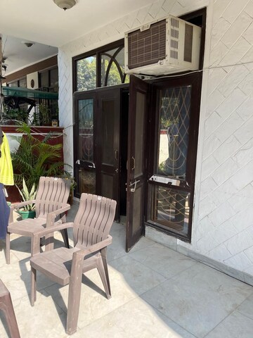 Gym in 3 BHK Builder Floor at Ansal Sushant Lok I, Sector 43 – for Rent