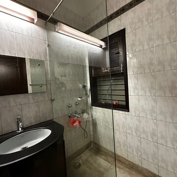 Kitchen in 4 BHK Independent House at Dlf Phase I – for Rent