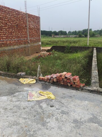  Plot – Exterior View View at Sector 20 Yamuna Expressway - for Sale