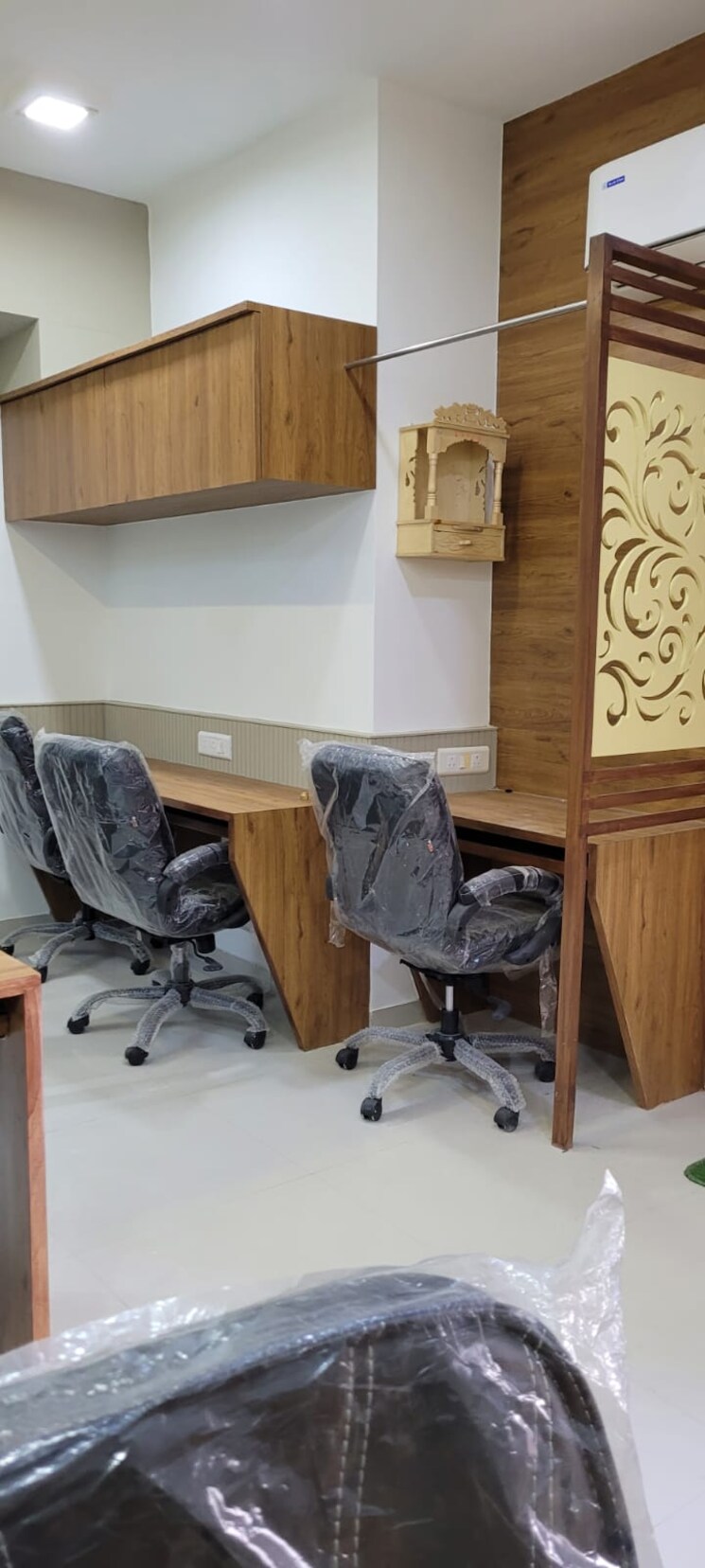 Team Area, gota Commercial Office Space 723 Sq.Ft. In Gota Ahmedabad 9083937