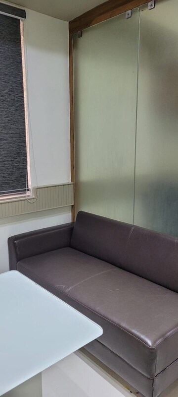 Room in  Office Space at Gota – for Rent
