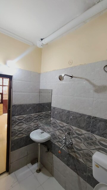 Bathroom in 1 BHK Builder Floor at Sushant Lok I – for Rent