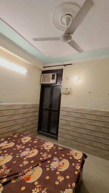 Room in 1 BHK Builder Floor at Sushant Lok I – for Rent