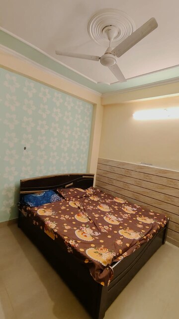 Bedroom in 1 BHK Builder Floor at Sushant Lok I – for Rent