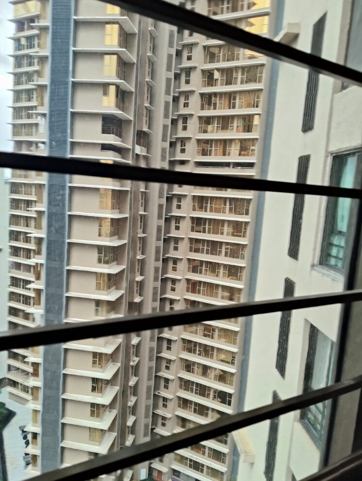 Exterior View, oberoi-springs 2.5 Bedroom 1360 Sq.Ft. Apartment In Andheri West Mumbai 9084017