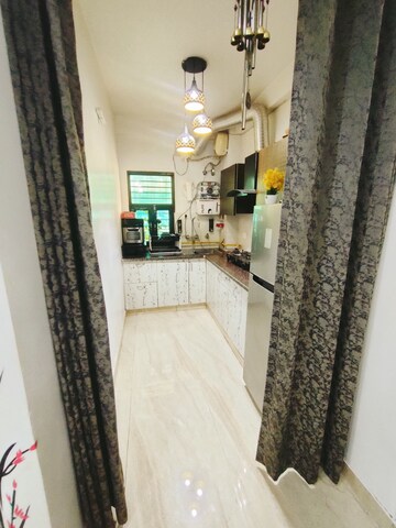 Bathroom in 3 BHK Builder Floor at Amolik Residency, Sector 86 – for Sale