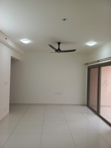 Room in 3 BHK Apartment at Sobha Palm Courts, Kogilu – for Rent