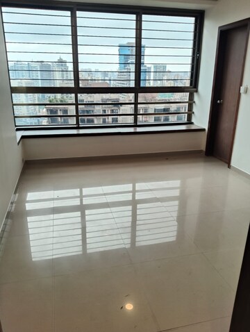 Master Bedroom in 2.5 BHK Apartment at Oberoi Realty Springs, Andheri West – for Sale
