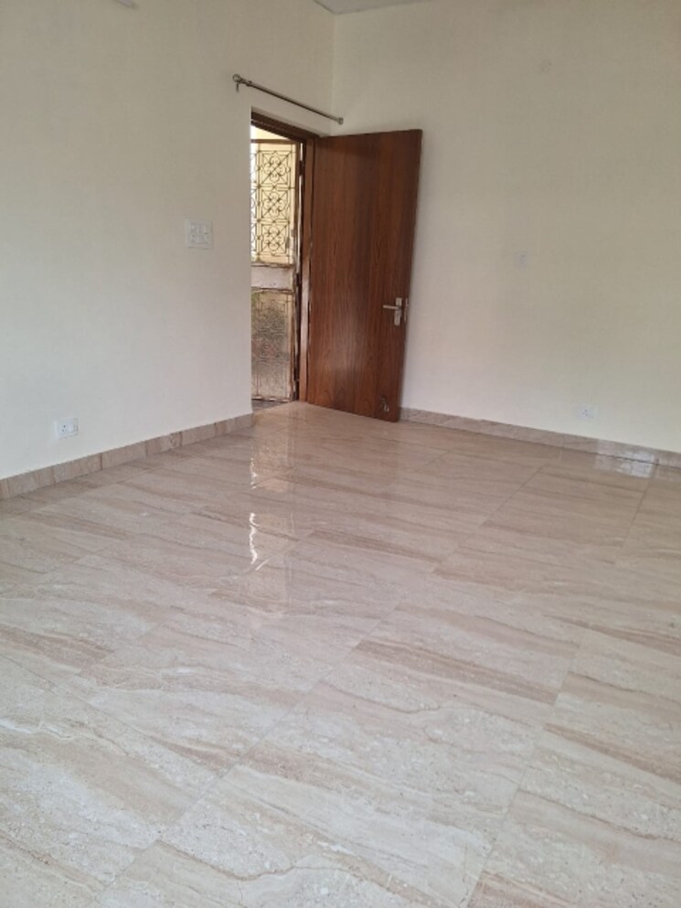 Room, dda-rosewood-apartments 2 Bedroom 900 Sq.Ft. Apartment In Vasant Kunj Delhi 9084090