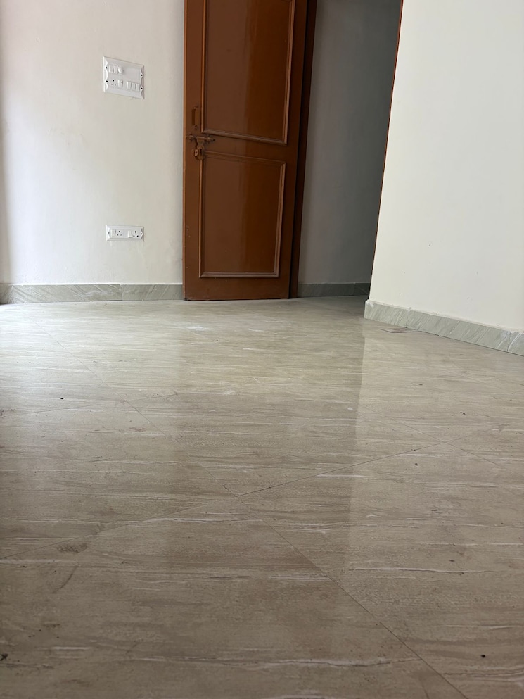 Room, jawahar park 2 Bedroom 6500 Sq.Ft. Apartment In Jawahar Park Delhi 9084088