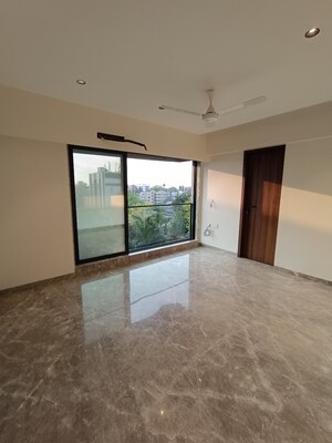 Room in 2 BHK Apartment at Juhu Road – for Sale